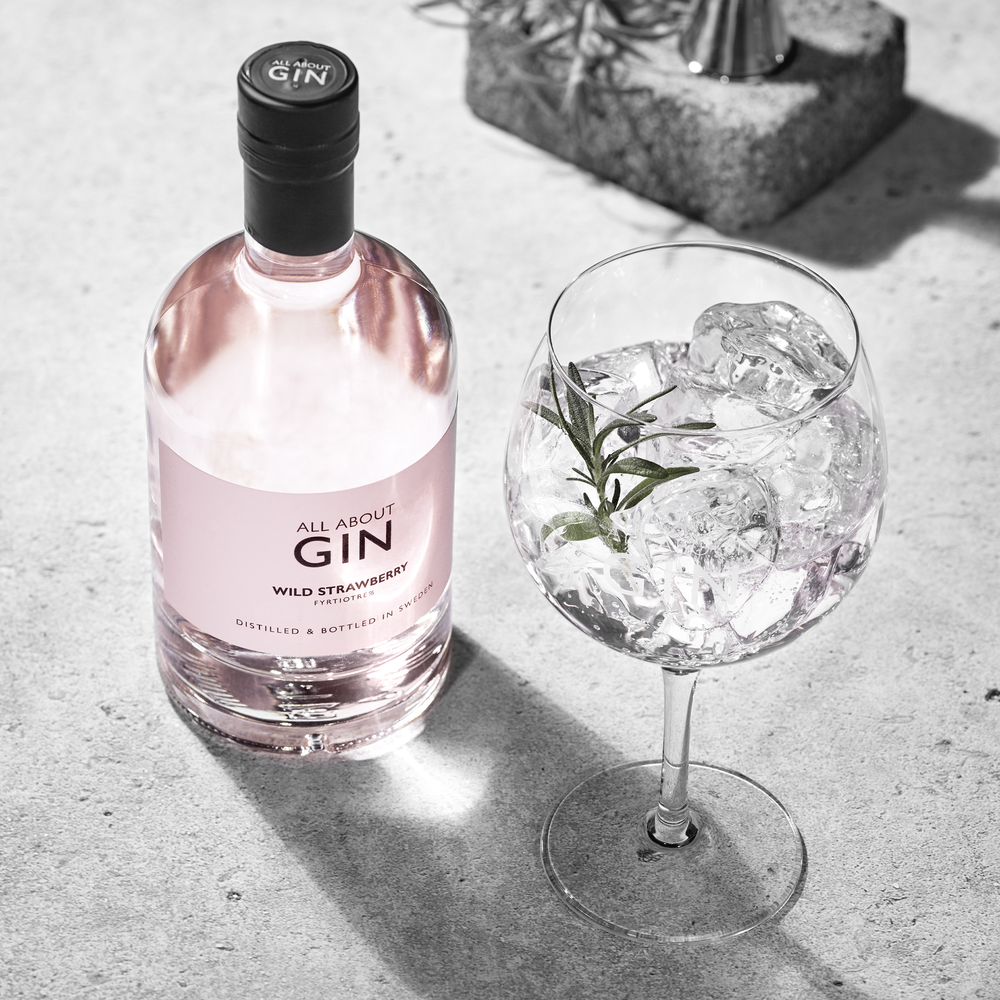 All About Gin Wild Strawberry 43% 0,7L